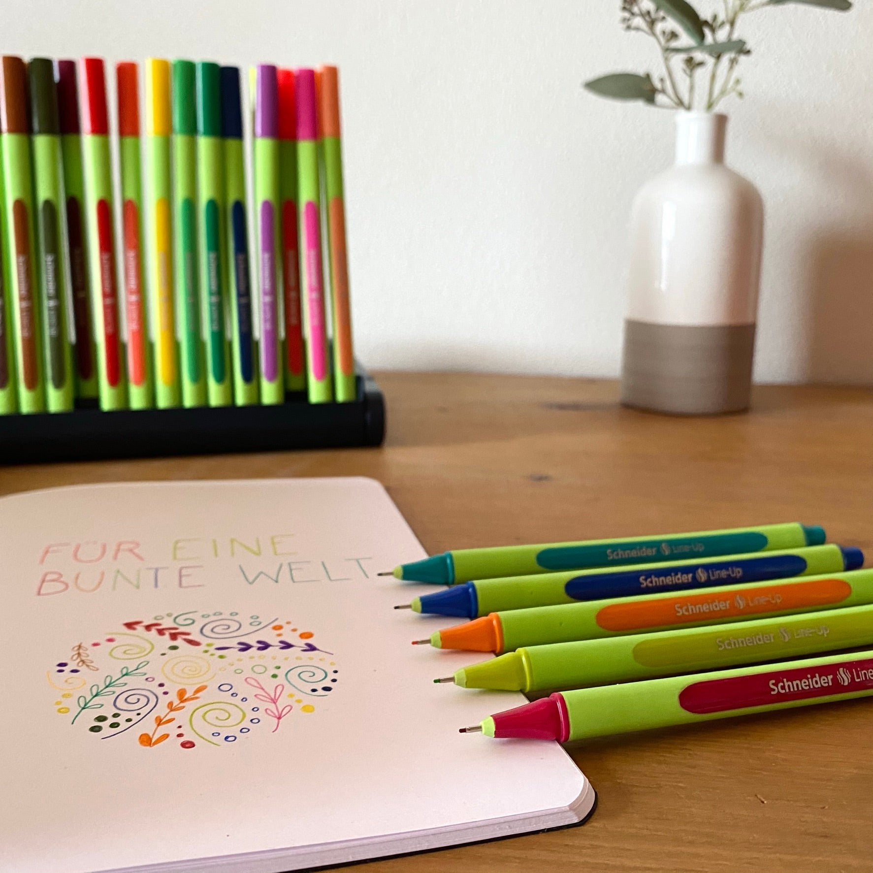 Schneider Fineliner Line-Up 0.4mm adjustable pencil case stand 32 pcs - Cafe Supply