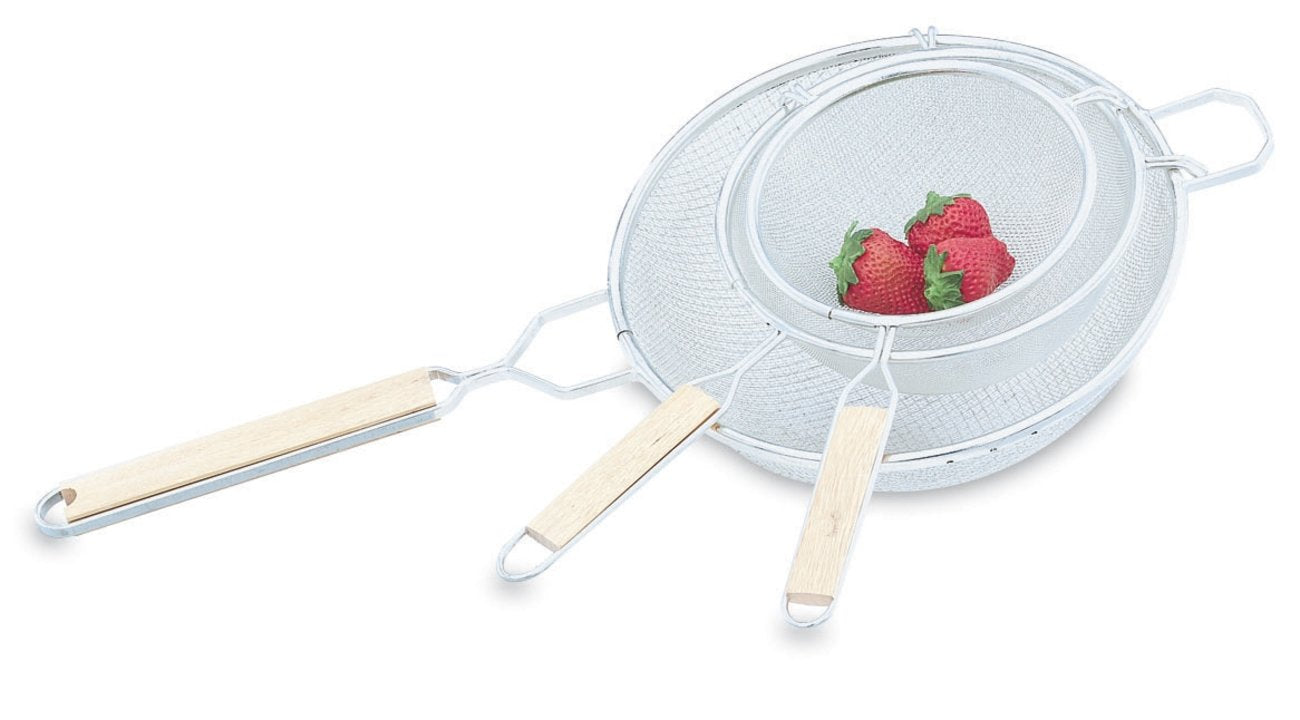 10 ¼-inch fine-mesh double-wire strainer