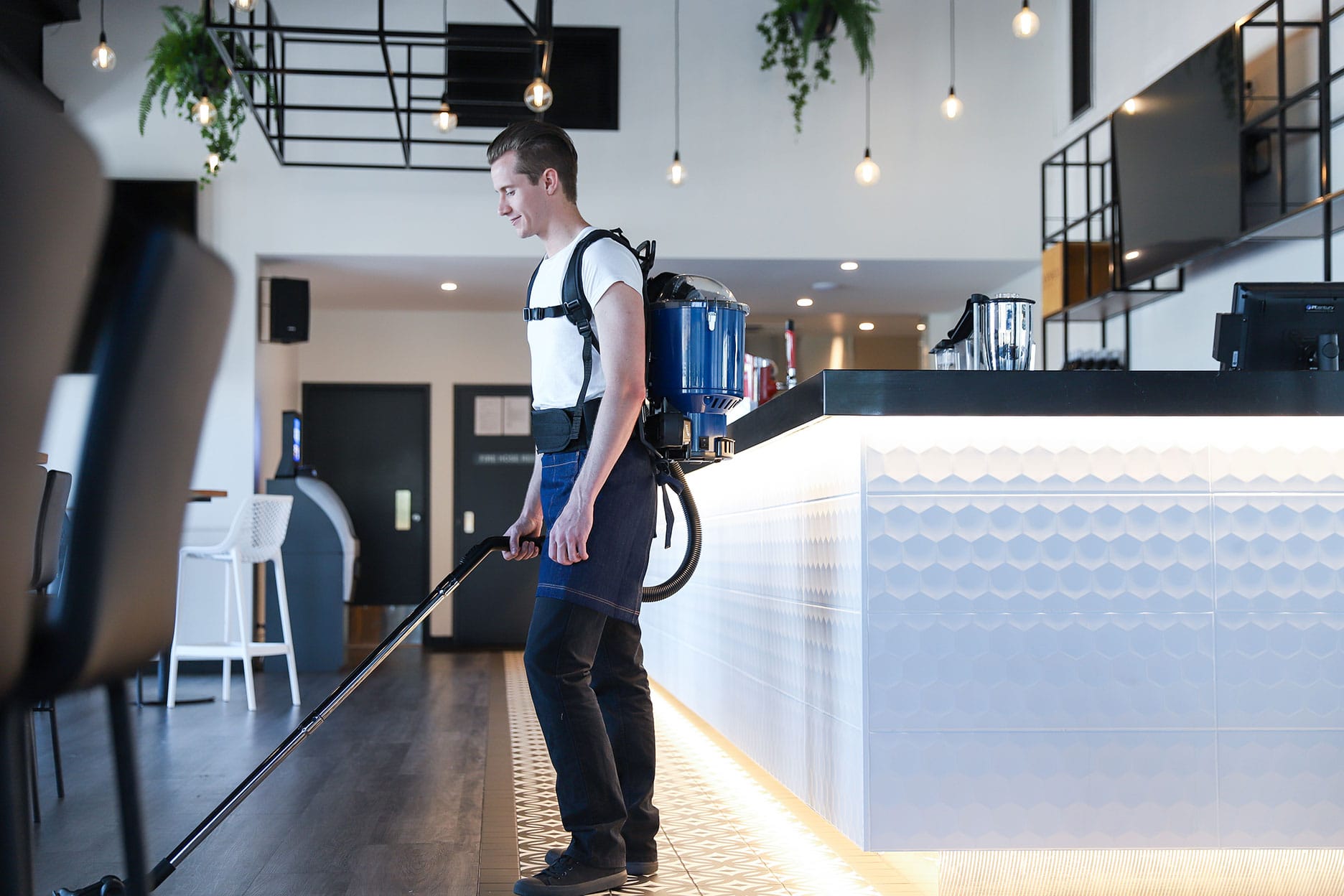 PACVAC SUPERPRO BATTERY BACKPACK VACUUM CLEANER - Cafe Supply