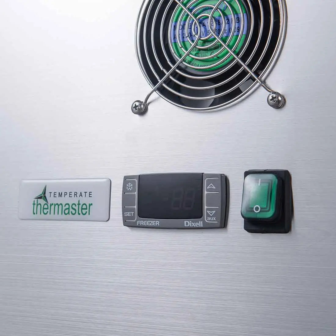 FED-X S/S Three Door Sandwich Counter – XSS8C20S3V