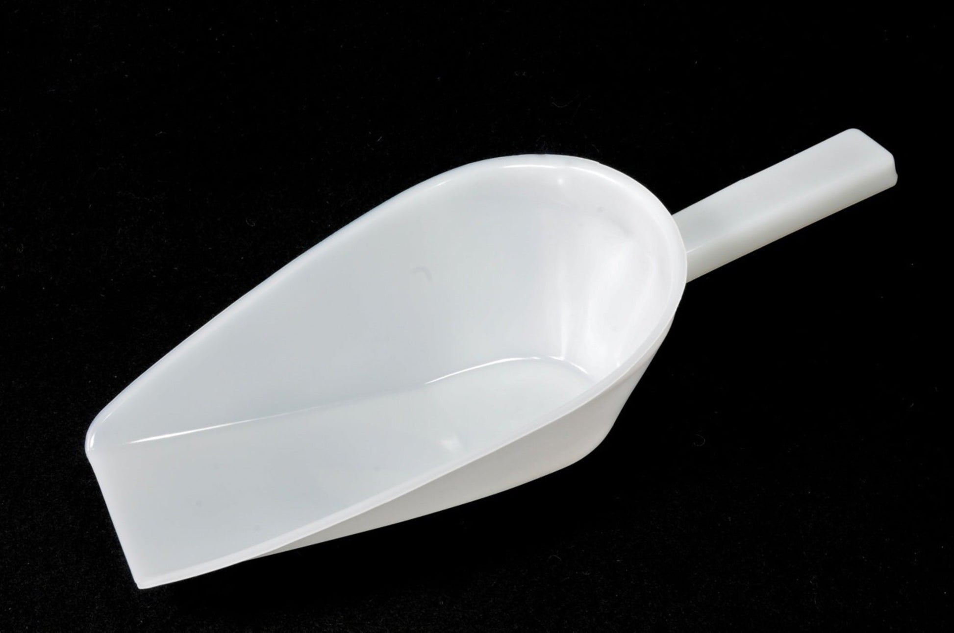 Scoop Volume 750ml - Regular flour scoop, 385mm long - Cafe Supply