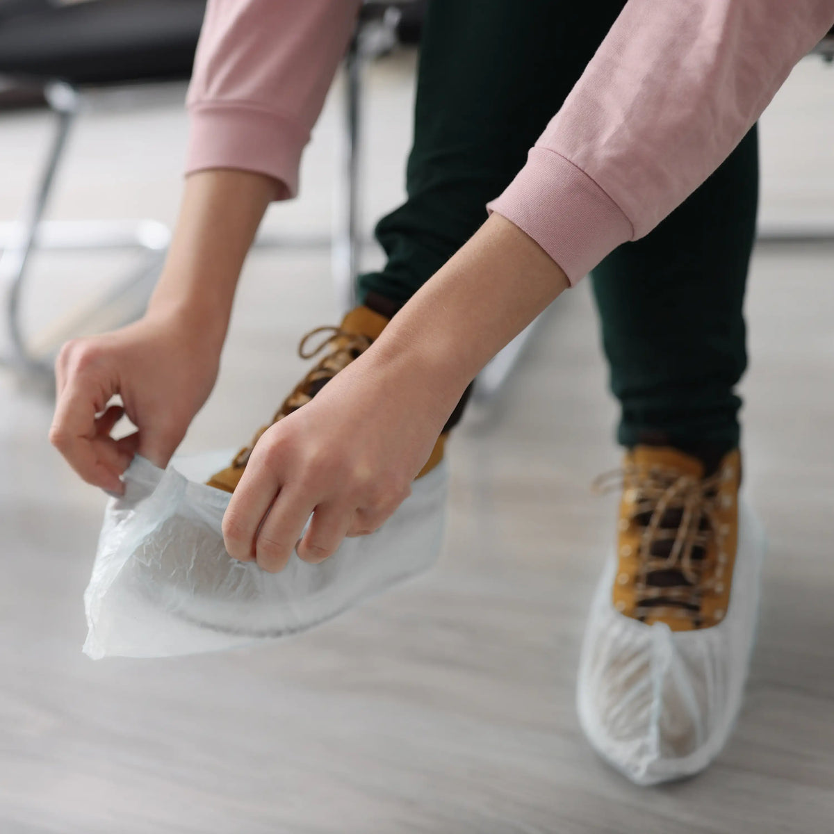 Bastion PE Plastic Overshoe - White